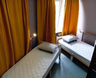 Хостел Британия Уфа 6- местный Общий номер (нижние места)-1